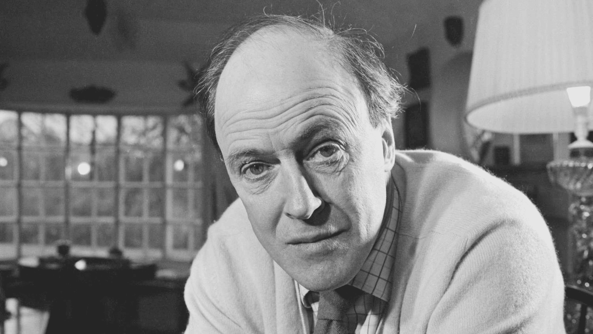 about the author roald dahl
