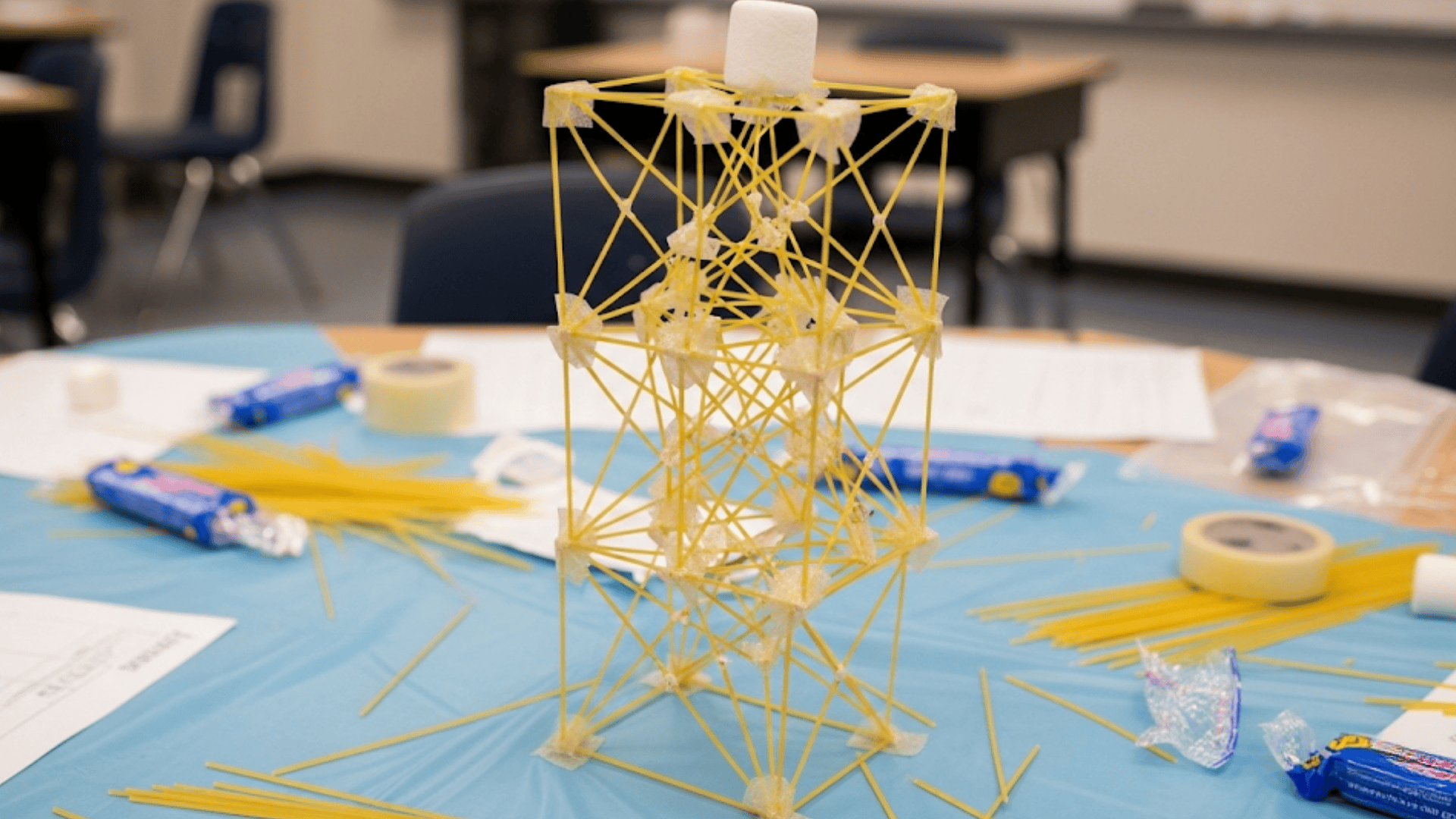 spaghetti tower competition