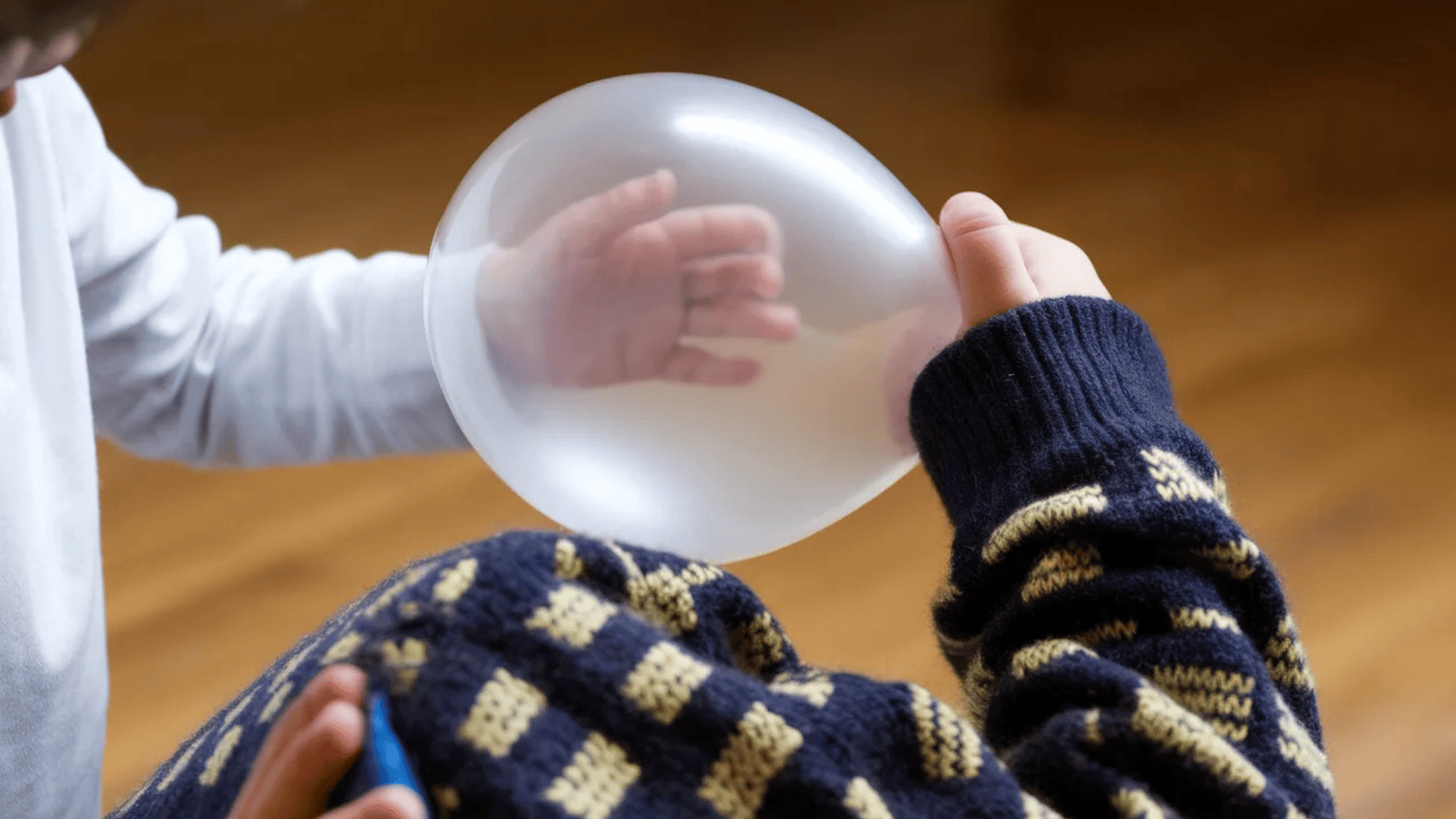 static electricity with a Balloon